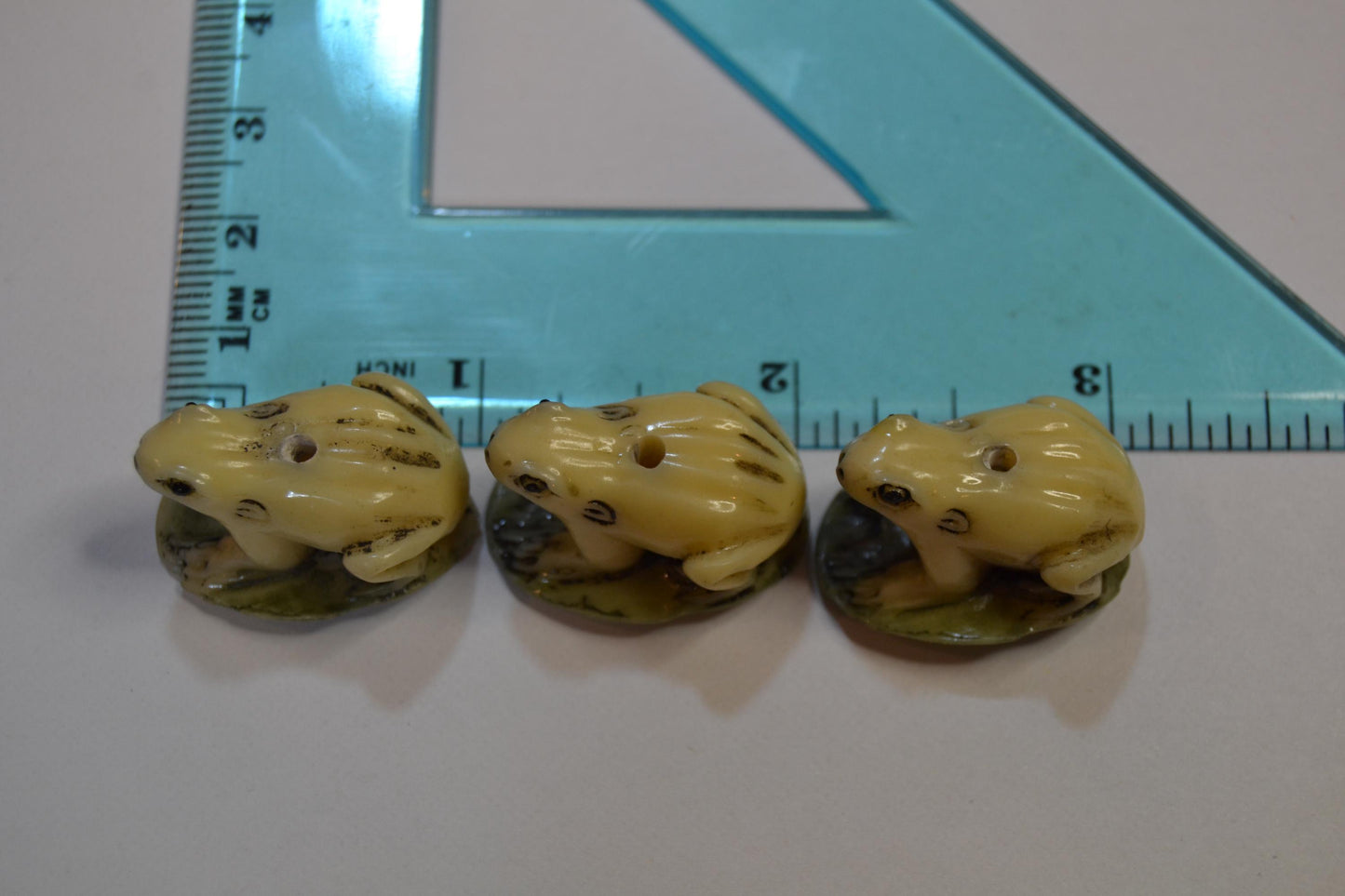 Netsuke Beads frogs various styles