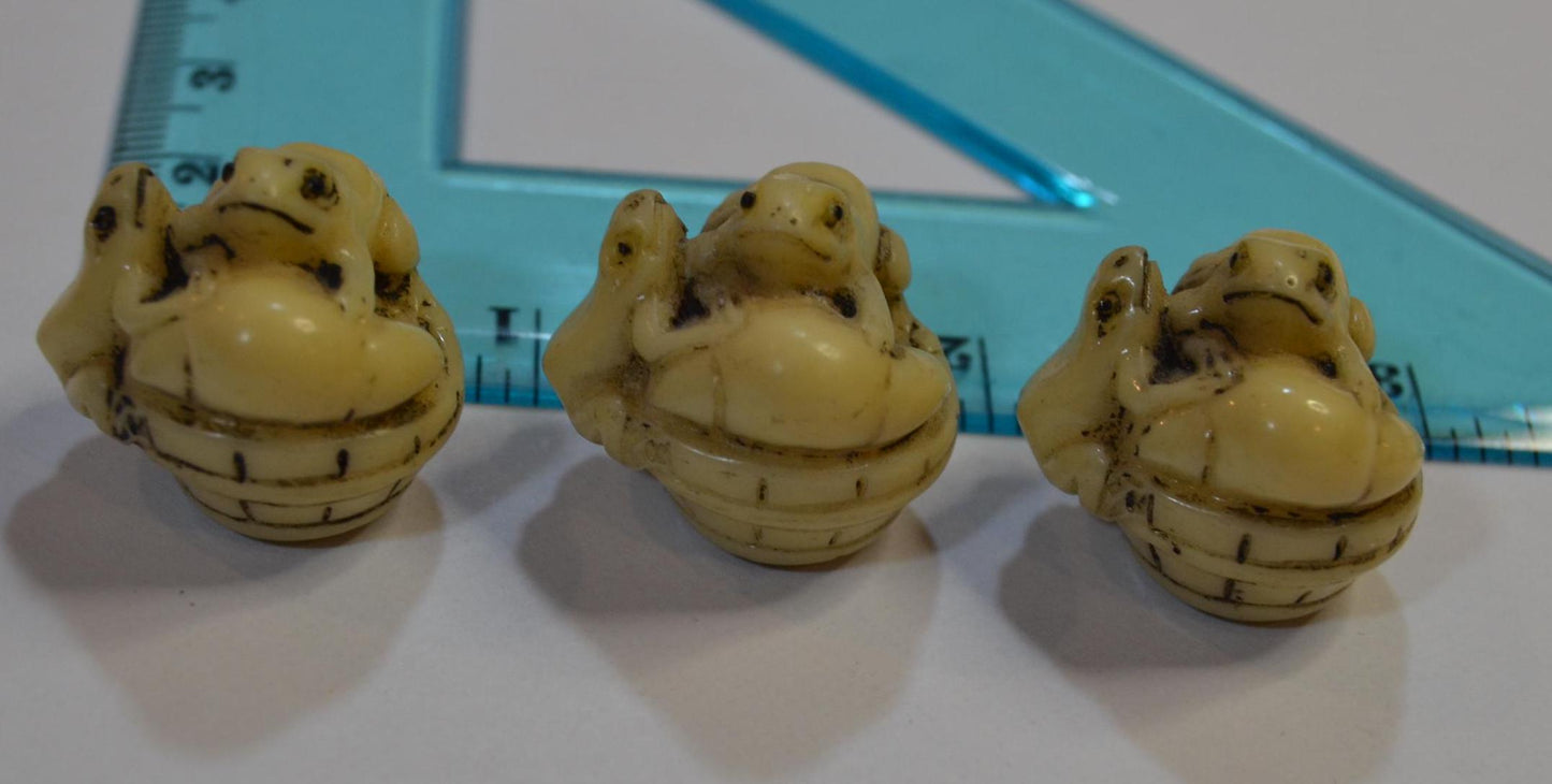 Netsuke Beads frogs various styles