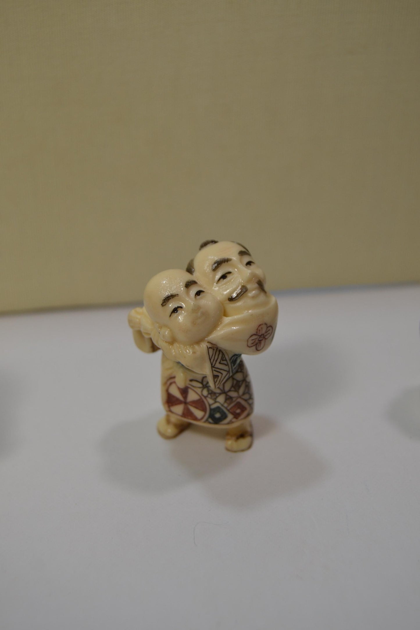 Big Netsuke, Foo Dog, People figurines