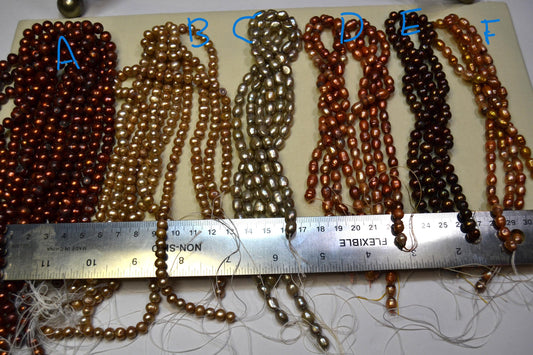 Freshwater pearls, warm tones, 7-8 mm string length