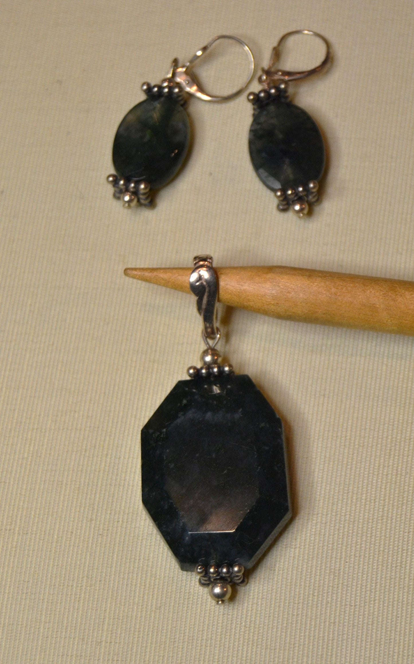 Agate Earring, clip on pendant sets