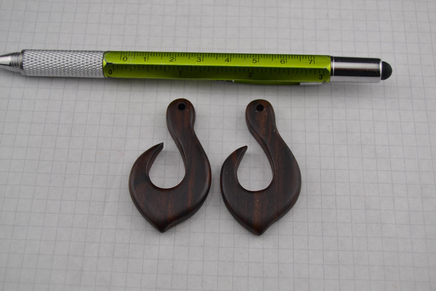 Maori tribal fish hooks - Wood